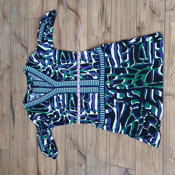 Women's Vibrant Geometric Print V-Neck Dress By BCBGMAXAZRIA. Size S - Picture 6 of 17